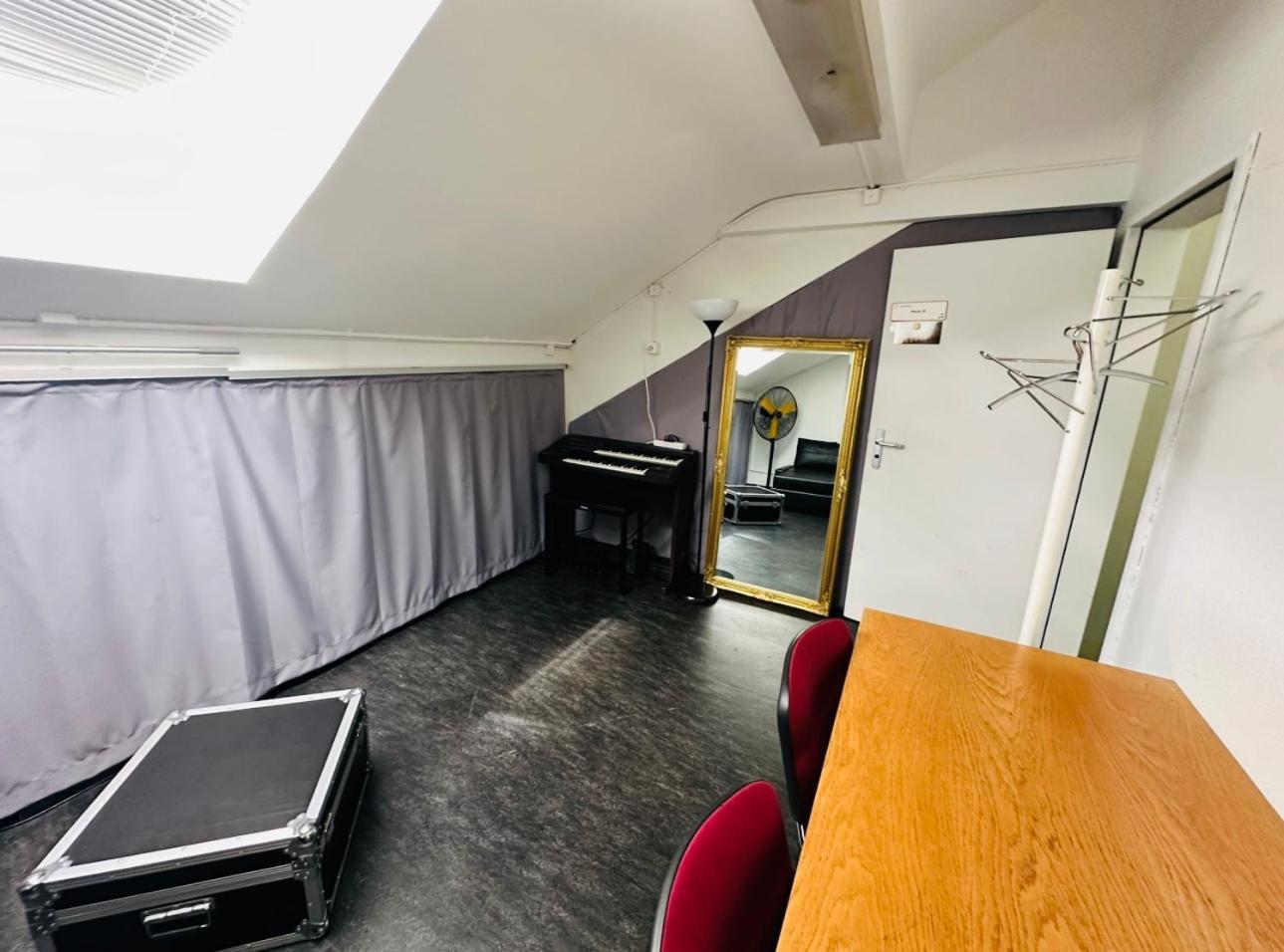 Raum Und Zeit Apartment Zurich Ngoại thất bức ảnh